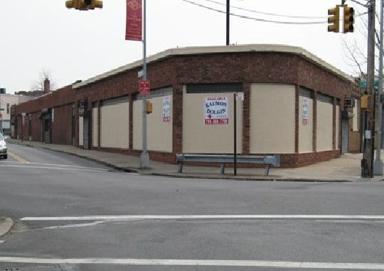 71-02-71-20 Cypress Hills St, Flushing, NY for lease - Building Photo - Image 1 of 2