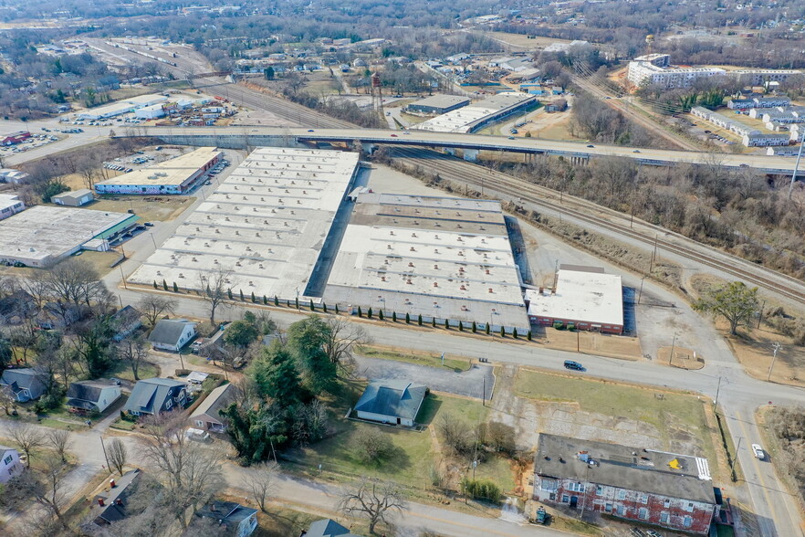 1533 Buncombe Rd, Greenville, SC for lease - Building Photo - Image 1 of 2