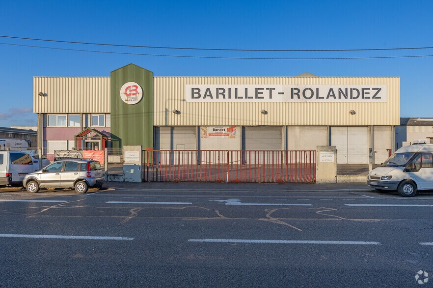 78 Avenue Franklin Roosevelt, Vaulx-en-Velin for sale - Primary Photo - Image 1 of 6