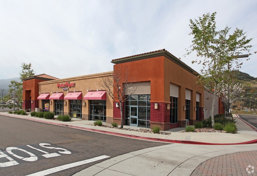 2983 Jamacha Rd, El Cajon, CA à louer - Photo du bâtiment - Image 2 de 2