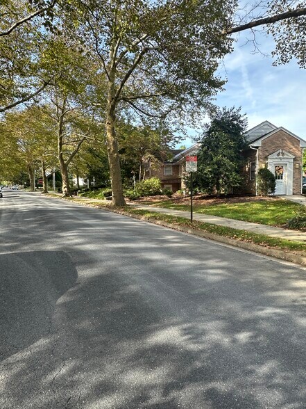 71 Cedar Ave, Hershey, PA à louer - Photo principale - Image 1 de 33