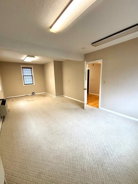 269 Hanover St, Hanover, MA à louer - Photo du bâtiment - Image 3 de 10
