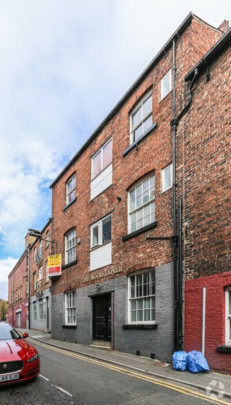 8 Cheapside, Wakefield for sale - Primary Photo - Image 1 of 13