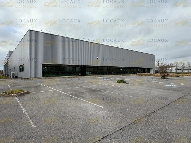 Flex in SAINT-OUEN-L'AUMONE for lease - Building Photo - Image 1 of 13