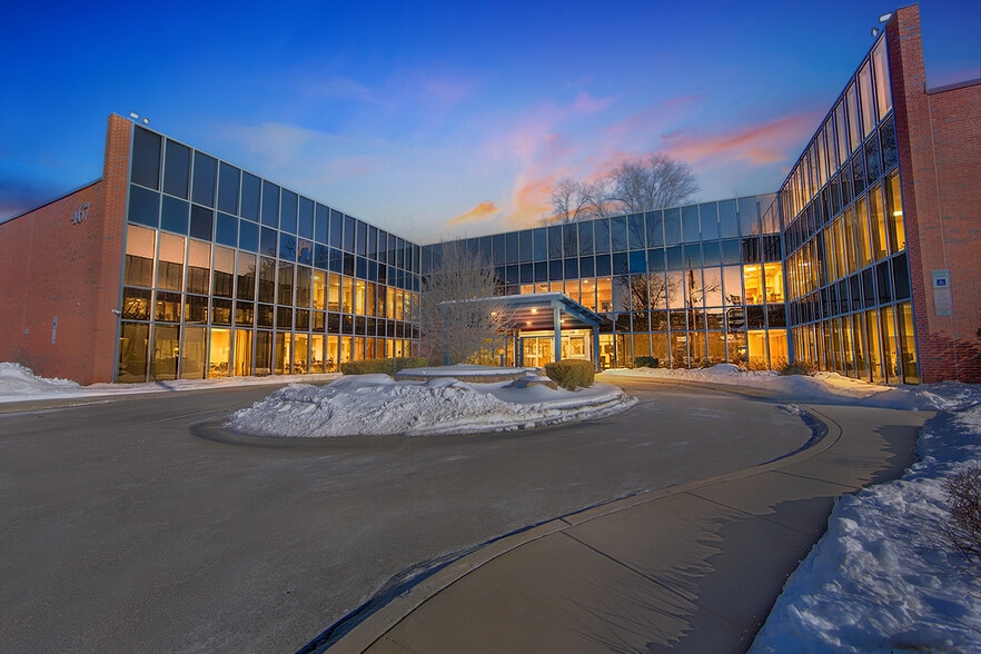 467 Pennsylvania Ave, Fort Washington, PA for lease - Building Photo - Image 2 of 5