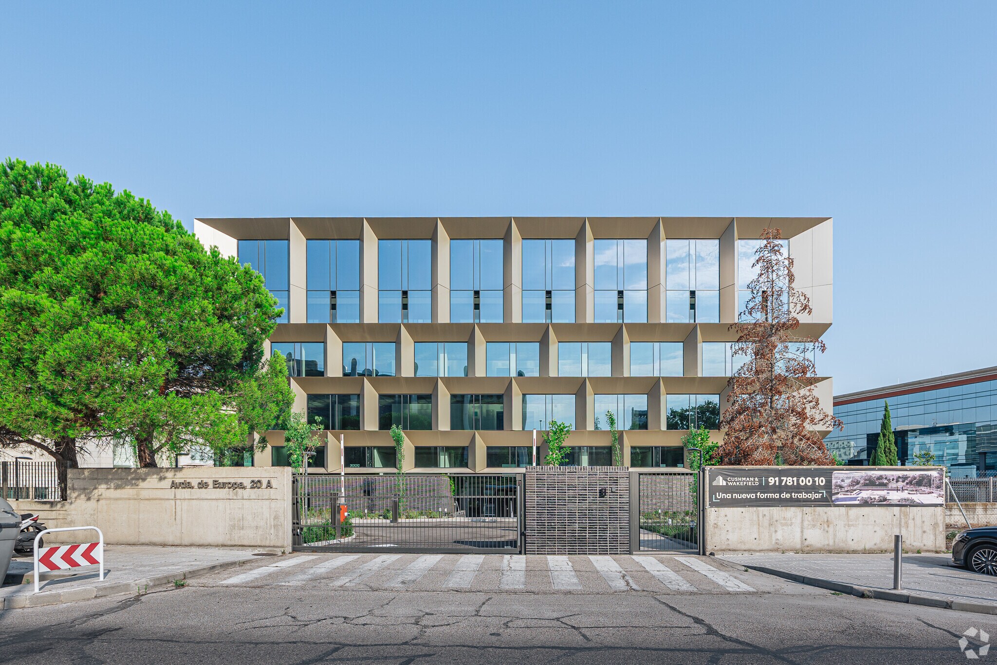 Avenida Europa, 20 A, Alcobendas, Madrid for lease Primary Photo- Image 1 of 4