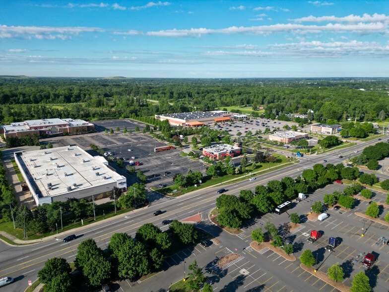 39707-39755 Ford Rd, Canton, MI for lease - Building Photo - Image 3 of 7