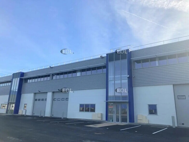 Flex in Brétigny-sur-Orge for lease - Building Photo - Image 2 of 5