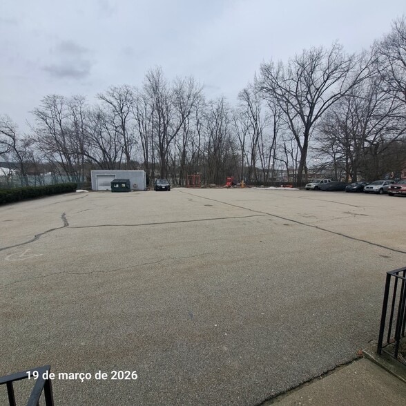 1048 Main St, Worcester, MA for lease - Building Photo - Image 2 of 10
