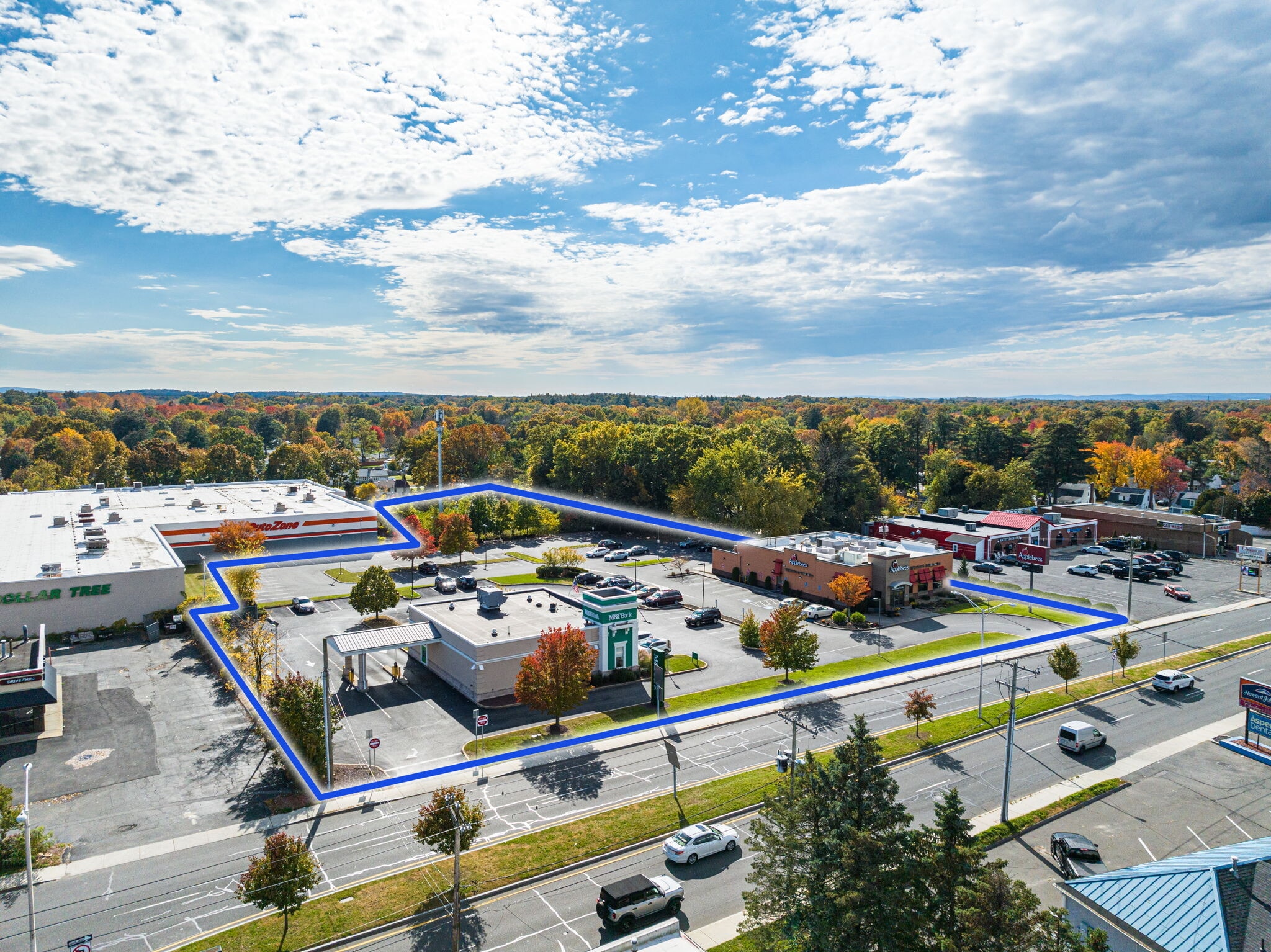 2.52ACRE Retail W/ 3 Corp Gnd Leases portfolio of 2 properties for sale on LoopNet.ca Building Photo- Image 1 of 6