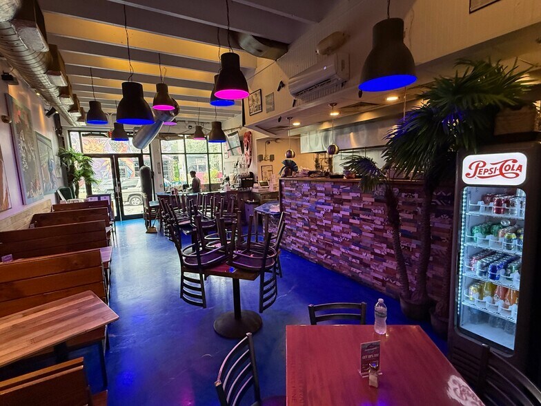 170 NW 24th St, Miami, FL à louer - Photo intérieure - Image 2 de 6