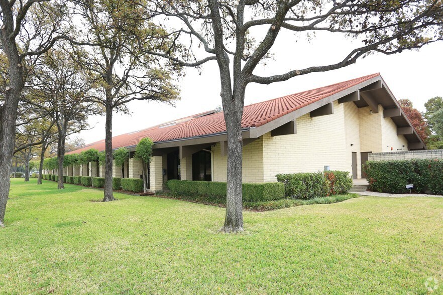 4950 N O'Connor Blvd, Irving, TX à louer - Photo du bâtiment - Image 1 de 16