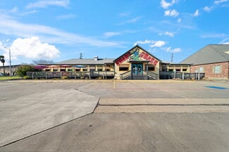 More details for 111 Abner Jackson Pkwy, Lake Jackson, TX - Retail for Sale