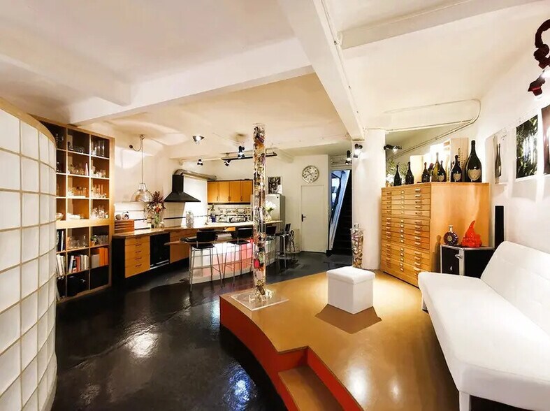 Local d'activités dans Paris à vendre - Photo du bâtiment - Image 2 de 9
