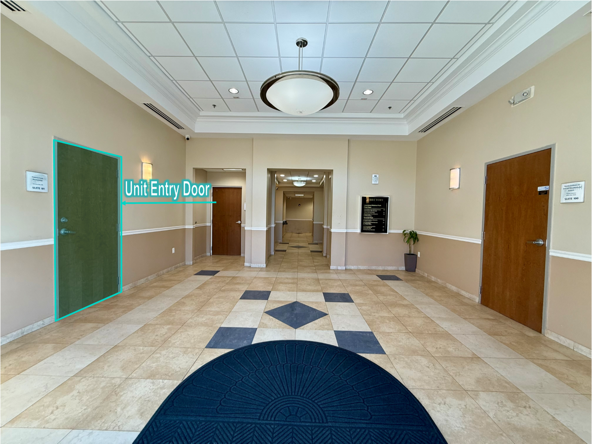 2402 Frist Blvd, Fort Pierce, FL 34950 - Unité 101 - - Photo intérieure - Image 2 of 14