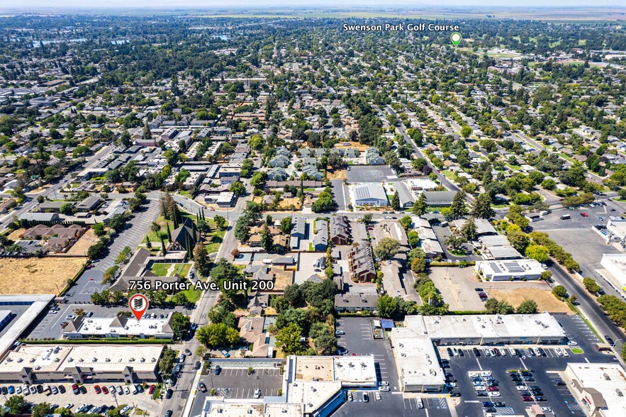 756 Porter Ave, Stockton, CA à vendre - Photo du bâtiment - Image 3 de 40