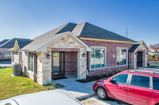 Plus de détails pour 870 Hebron Pky, Lewisville, TX - Bureau à vendre