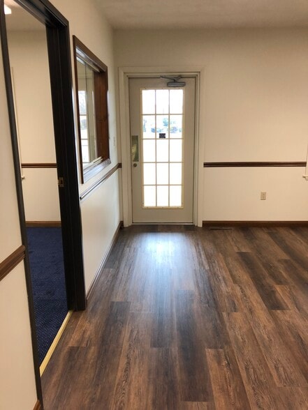 1197-1199 Van Voorhis Rd, Morgantown, WV for lease - Building Photo - Image 2 of 17