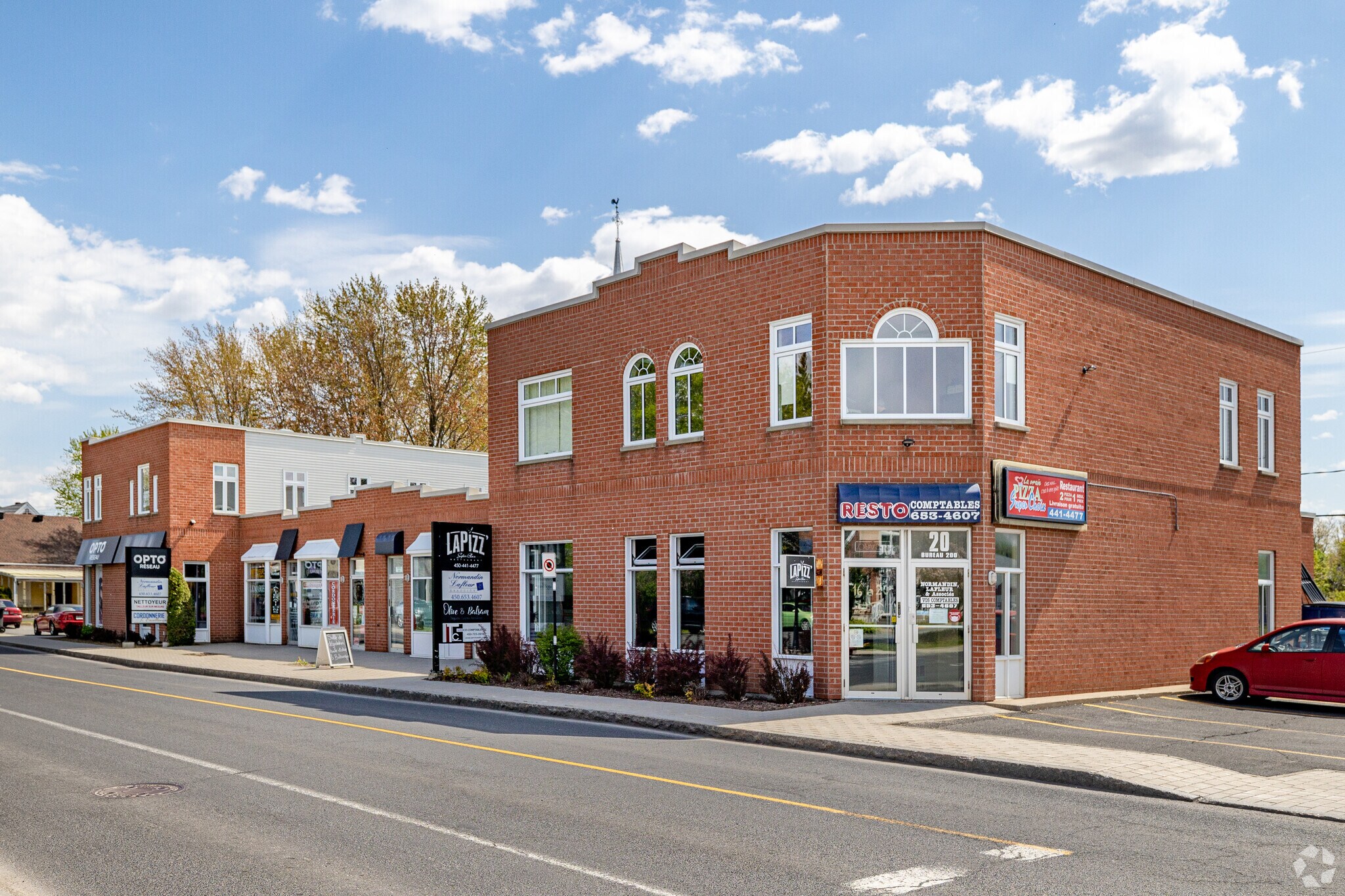 20 Montée Robert, Saint-Basile-le-Grand, QC à vendre Photo principale- Image 1 de 1