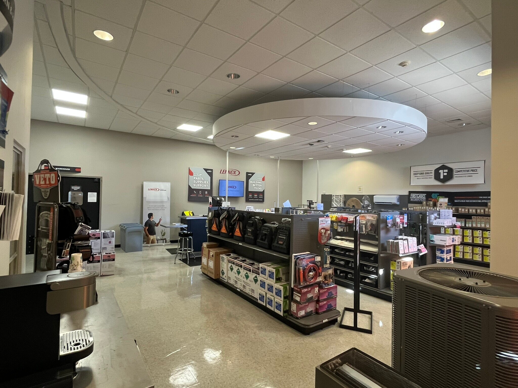 222 Metro Center Blvd, Warwick, RI à louer Photo intérieure- Image 1 de 13