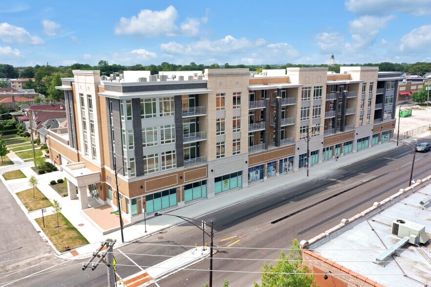 4758 N Laramie Ave, Chicago, IL à louer - Photo du bâtiment - Image 3 de 3