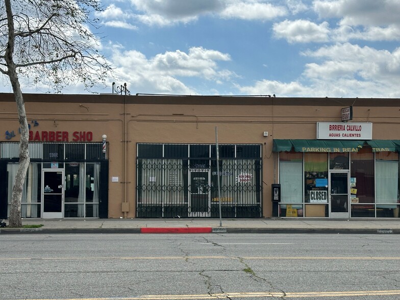 12056-12066 Valley Blvd, El Monte, CA for lease - Building Photo - Image 2 of 7