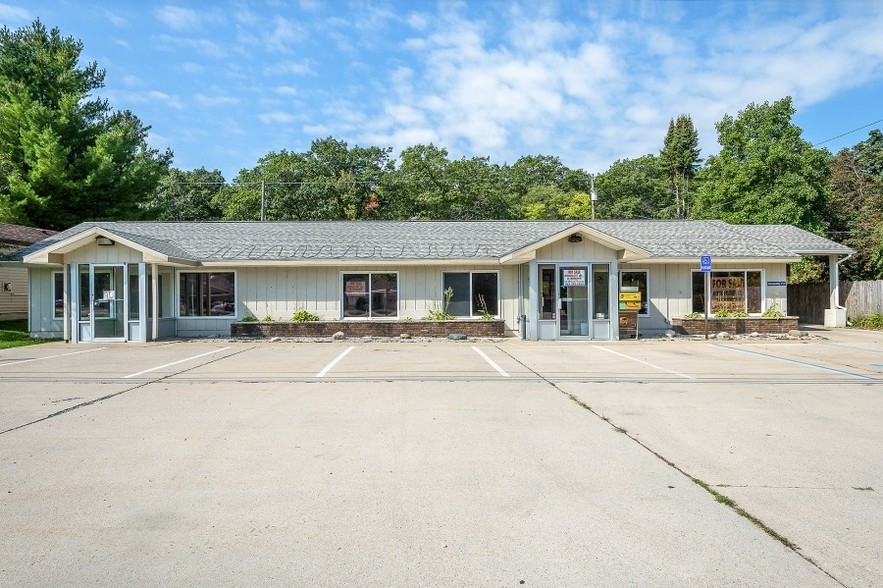 11686 US Highway 23 S, Ossineke, MI à vendre - Photo du bâtiment - Image 1 de 1