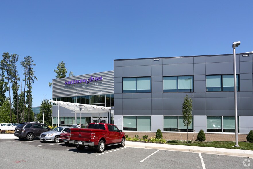 6627 W Broad St, Richmond, VA for lease - Building Photo - Image 2 of 12