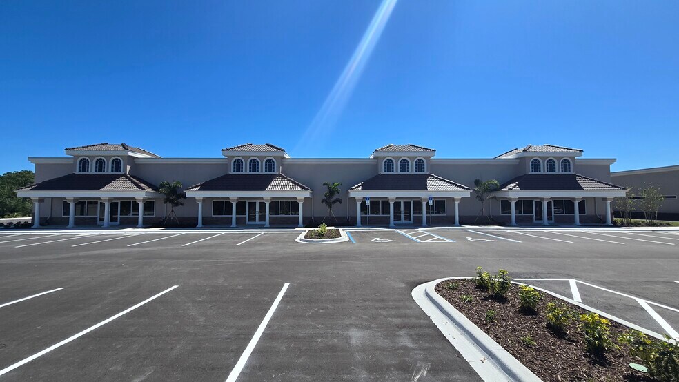 1755 Berglund Ln, Melbourne, FL à louer - Photo du bâtiment - Image 2 de 4