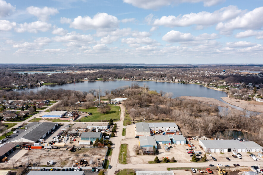 Fritzsche Rd @ W. Sheridan, Lakemoor, IL à vendre - Photo principale - Image 1 de 24