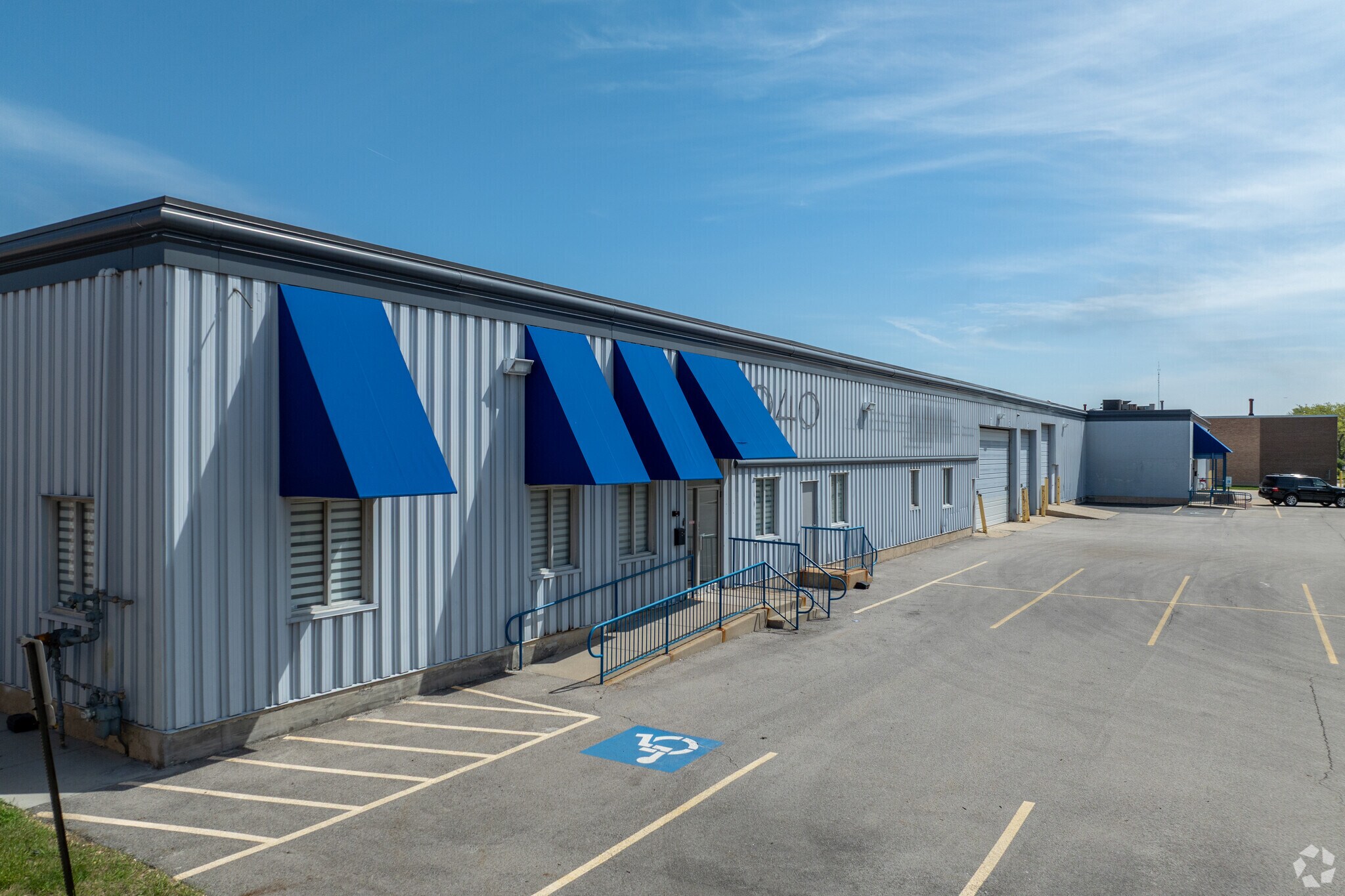 940-950 Greenleaf Ave, Elk Grove Village, IL for sale Primary Photo- Image 1 of 14