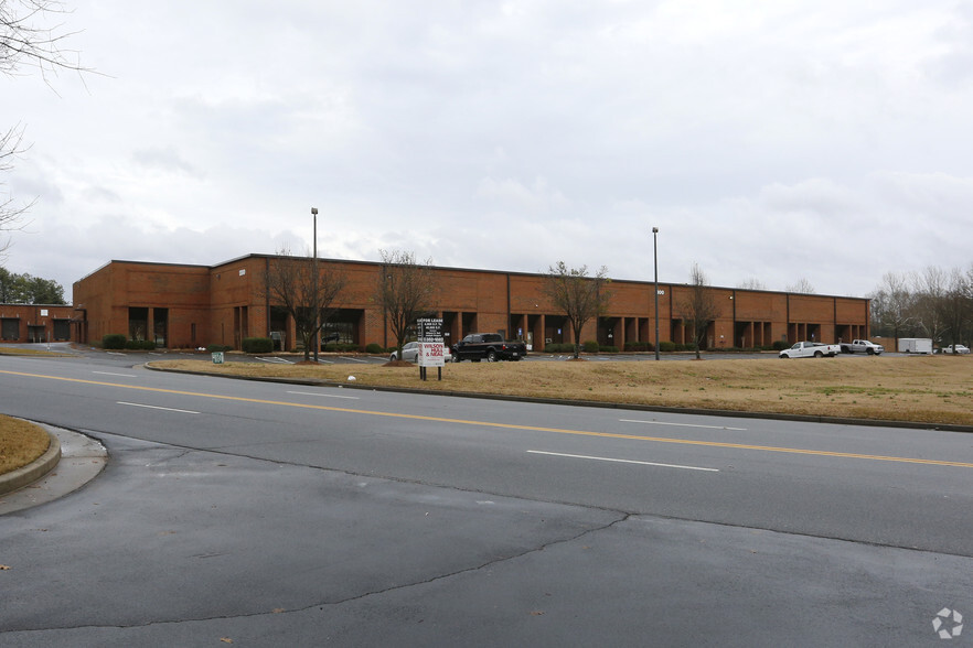 1300 Cobb International Dr, Kennesaw, GA for lease - Primary Photo - Image 1 of 6