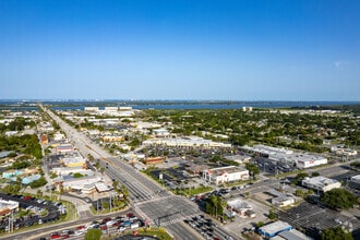 125 E Merritt Island Cswy, Merritt Island, FL - Aérien Vue de la carte