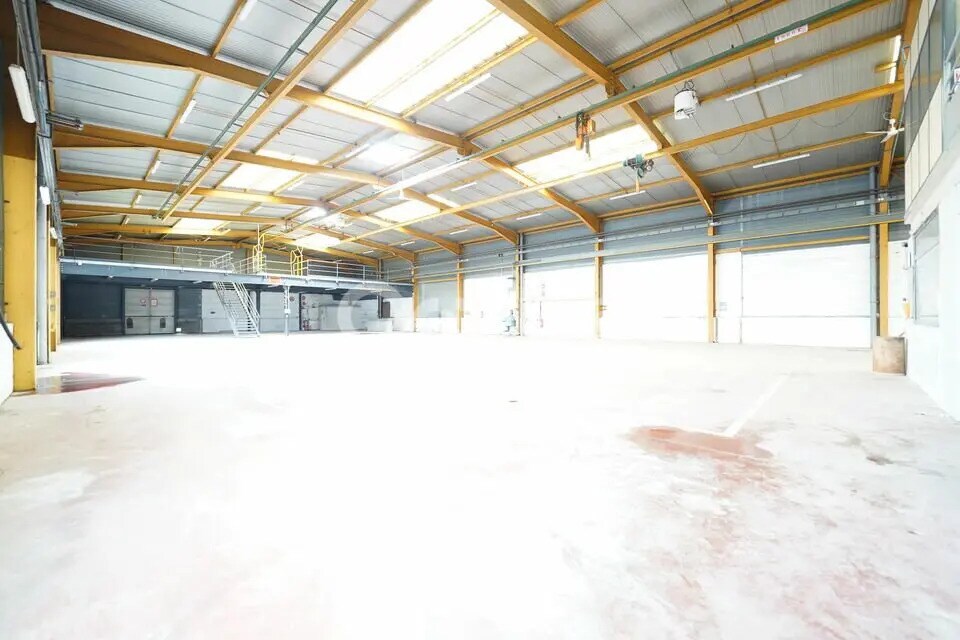 Office in Vénissieux for lease Interior Photo- Image 1 of 12