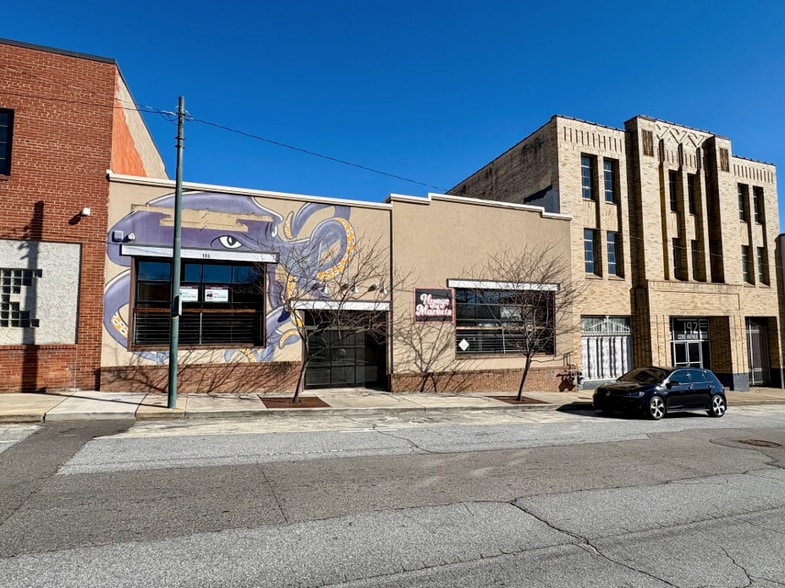 186 Coxe Ave, Asheville, NC for sale - Primary Photo - Image 1 of 22