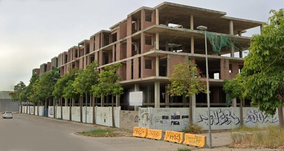 Immeuble residentiel dans El Vendrell, Tarragona à vendre - Photo du bâtiment - Image 2 de 10