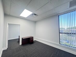 23123 State Road 7, Boca Raton, FL for lease Interior Photo- Image 2 of 9