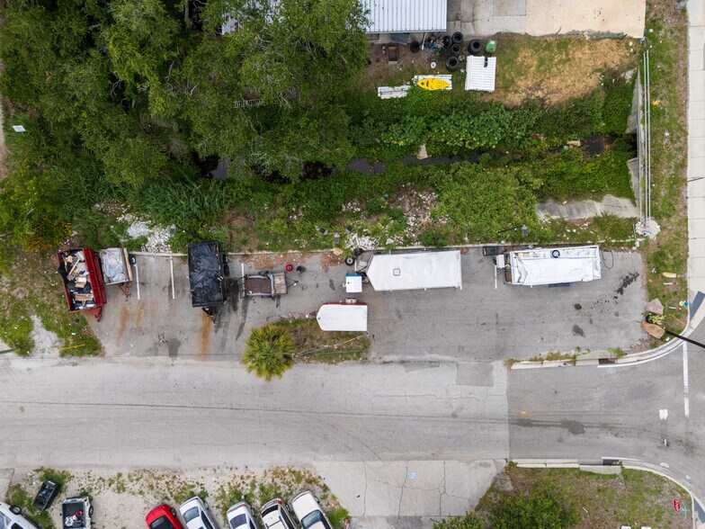 1900 N Washington Blvd, Sarasota, FL à vendre - Photo du bâtiment - Image 3 de 28
