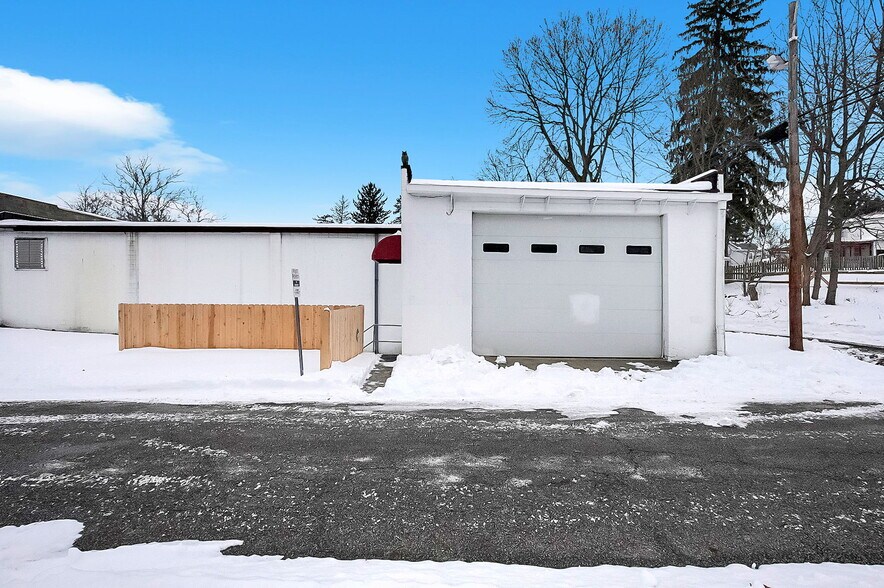 7295 Rickley St, Reynoldsburg, OH à louer - Photo du bâtiment - Image 2 de 12