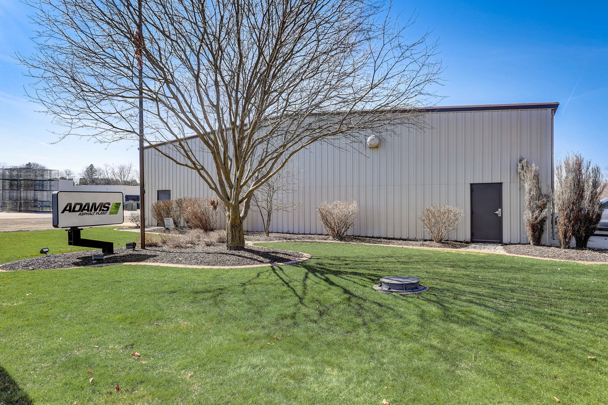 201 Grell Ln, Johnson Creek, WI for sale Primary Photo- Image 1 of 35