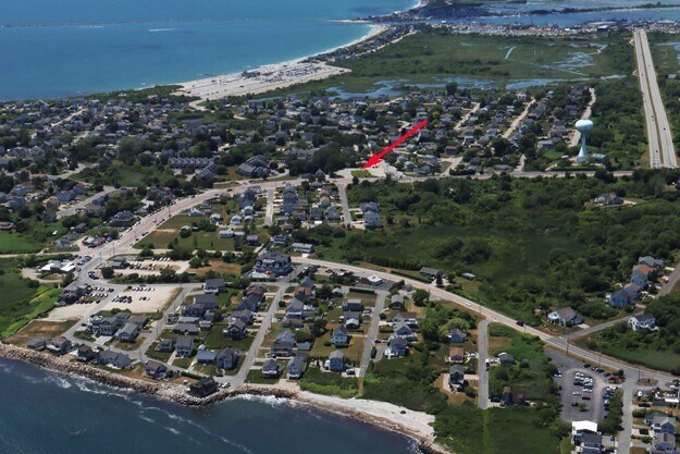 2 Sand Hill Cove Rd, Narragansett, RI à vendre - Photo du bâtiment - Image 3 de 5