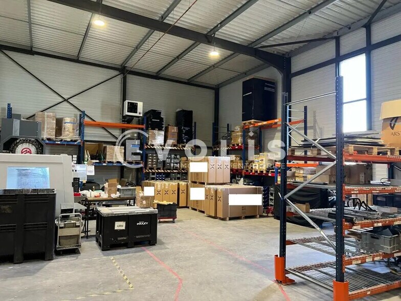 Flex in Jonage for lease - Building Photo - Image 3 of 11