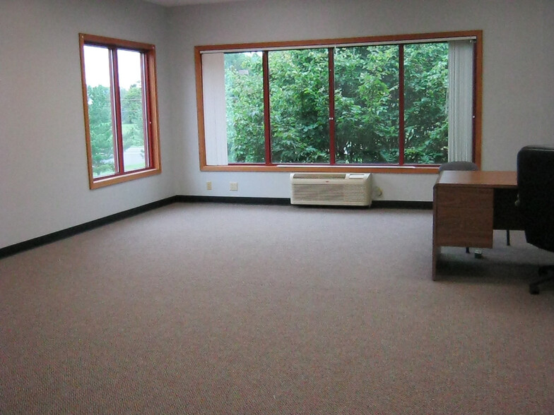 8133 Easton Rd, Ottsville, PA for lease - Interior Photo - Image 1 of 13