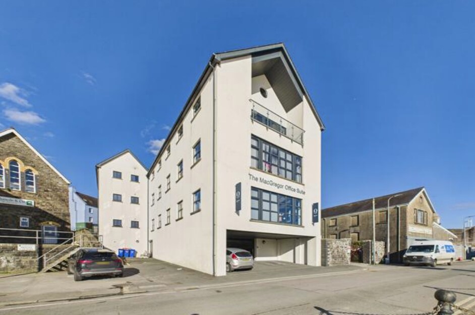 The Quay, Carmarthen for lease Primary Photo- Image 1 of 2