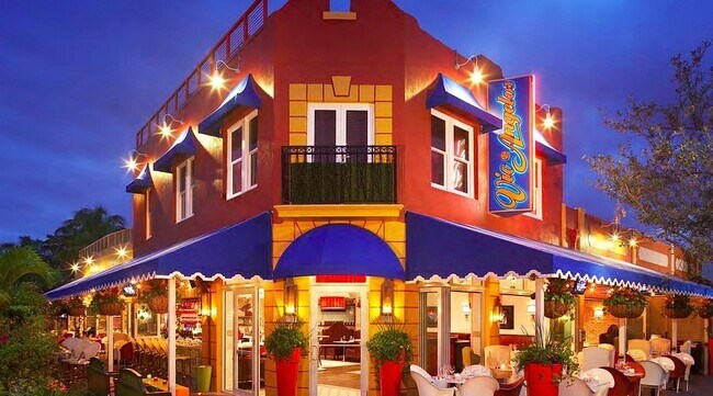 Plus de détails pour 250-290 E Atlantic Ave, Delray Beach, FL - Commerce de détail à louer