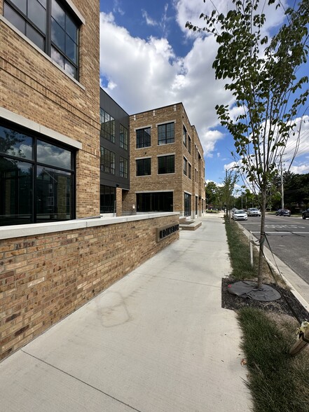 1562-1572 W 1st Ave, Columbus, OH for sale - Building Photo - Image 3 of 19