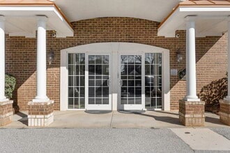 300-390 Racetrack Rd, McDonough, GA à louer Photo du bâtiment- Image 2 de 23