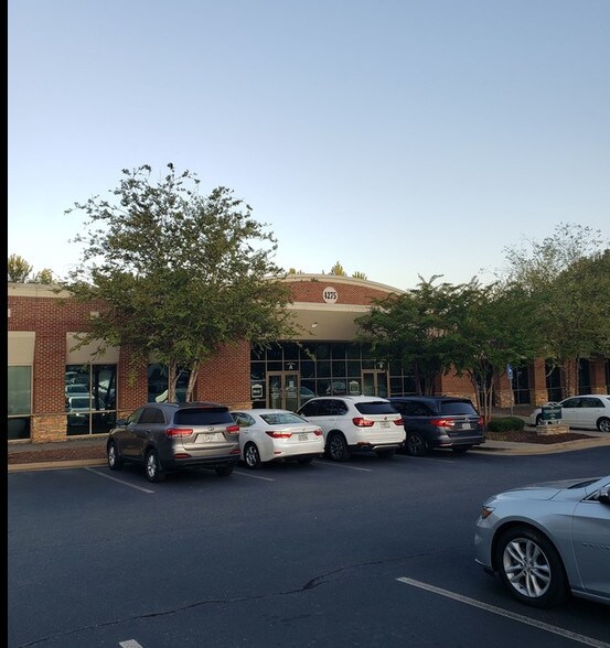 4275 Johns Creek Pky, Suwanee, GA à vendre - Photo du bâtiment - Image 3 de 15