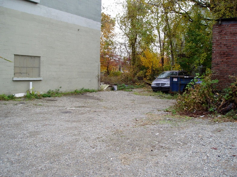 105 Wood Ave, Bridgeport, CT for sale - Building Photo - Image 2 of 59