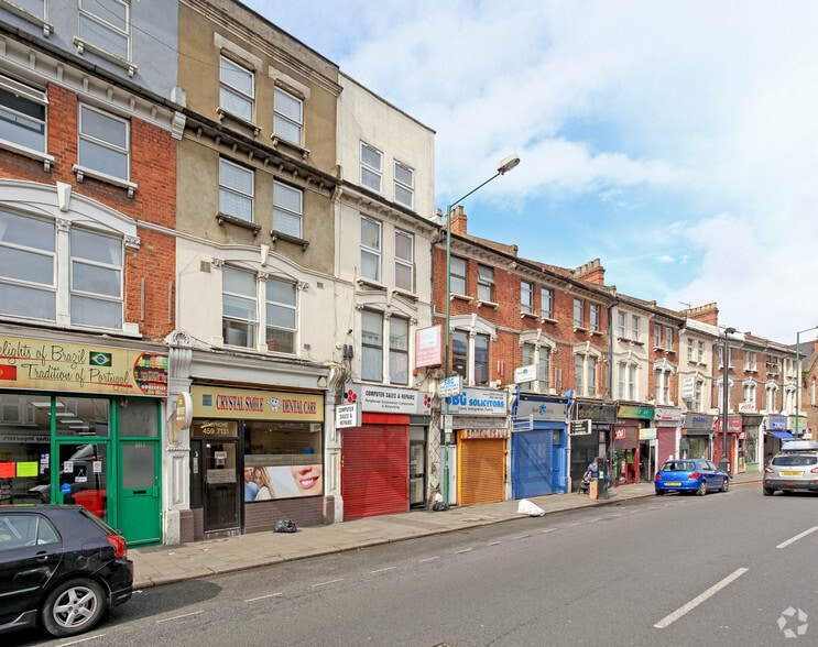 225 High Rd, London for lease - Building Photo - Image 3 of 3